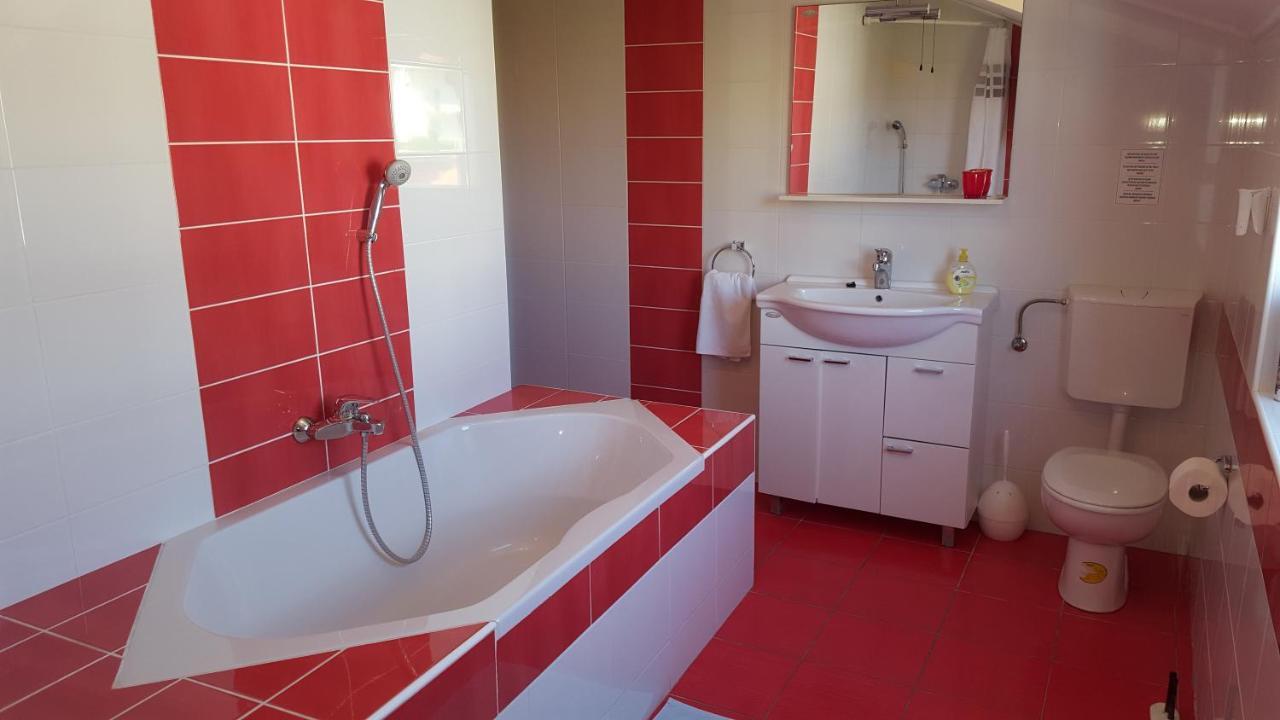 Apartment Danijela Водице Экстерьер фото
