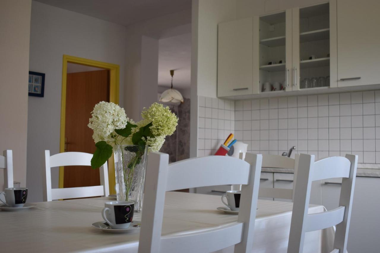 Apartment Danijela Водице Экстерьер фото